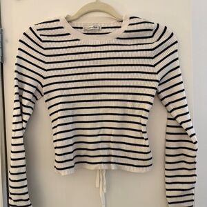 Abercrombie & Fitch Black and White Striped Long Sleeve Top